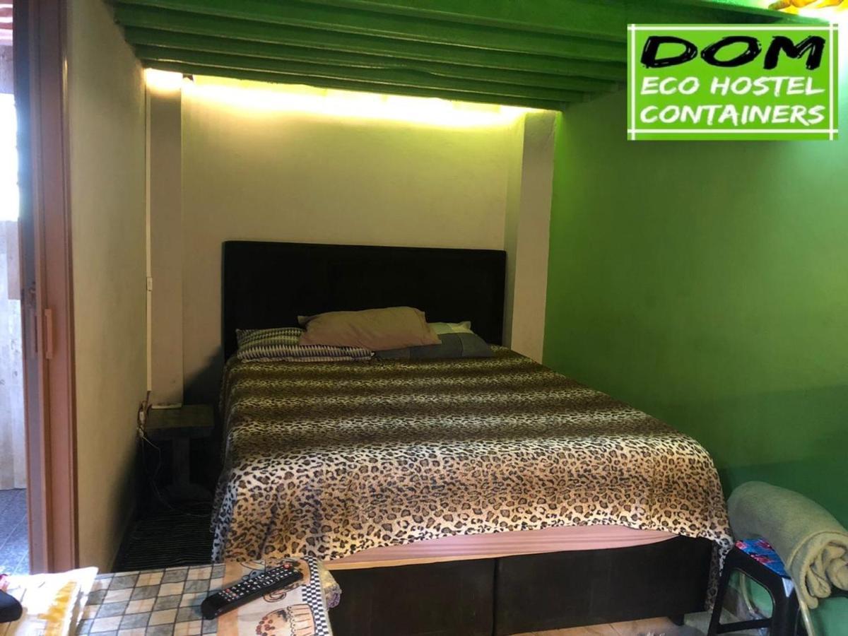 Dom Eco Hostel Containers Sao Sebastiao  Exterior foto